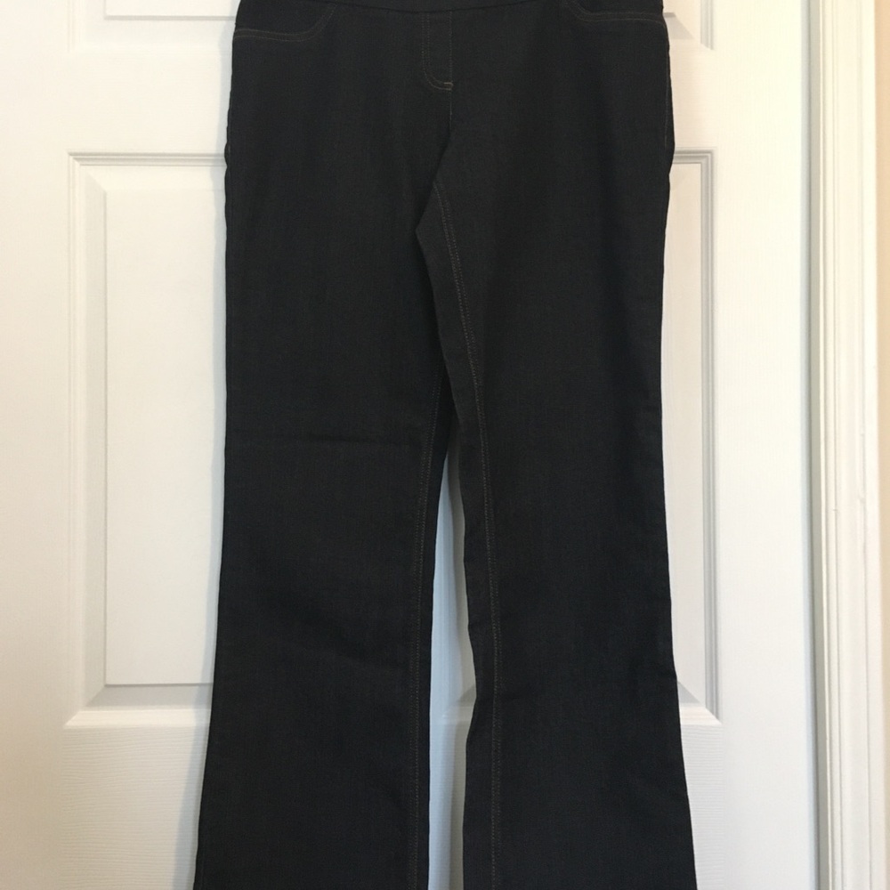 Black Flare Wide Leg Jeans Sleek and Versatile
